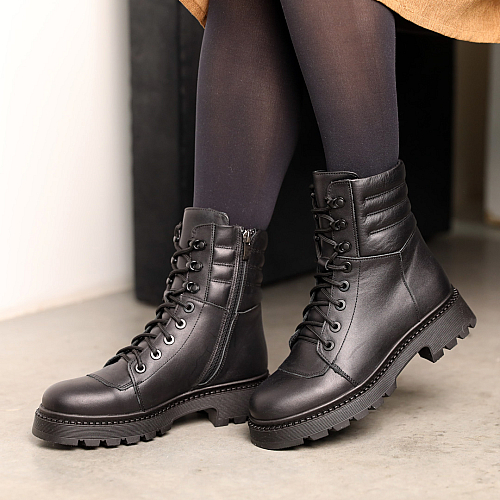 Ботинки кожаные с мехом 587451 Черные распродажа