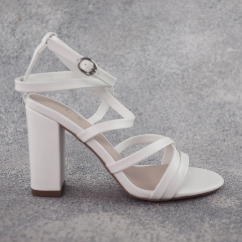 Босоніжки жіночі 588799 Білі розпродаж