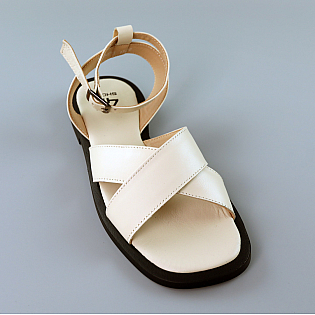 Сандали женские кожаные 589012 Бежевые распродажа фото 2