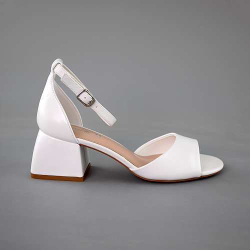 Босоніжки жіночі 592324 Білі