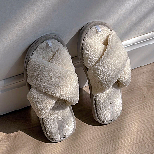 Хатні тапочки 586971 Білі фото 1 Хатні тапочки 586971 Білі фото 1