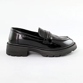 Лофери жіночі на тракторній підошві шкіряні лак 591408 Чорні фото 1