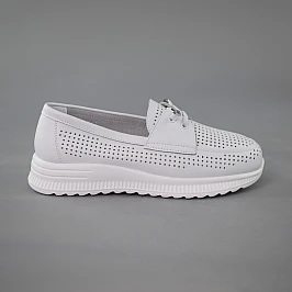 Лофери жіночі шкіра літні перфорація 592088 Білі фото 1