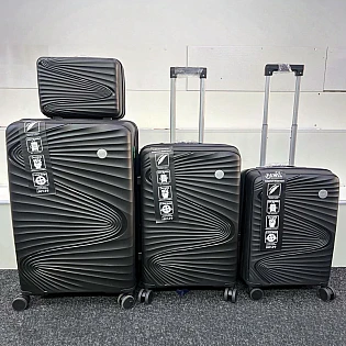 Валіза M Мала 40л 593693 Чорна