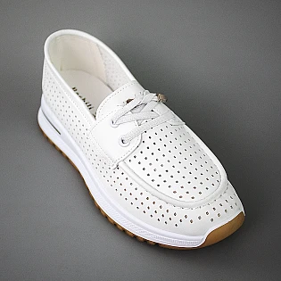 Мокасини жіночі з перфорацією 594079 Білі фото 2