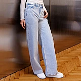 Джинсы женские со стразами 594306 Голубые