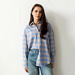 Рубашка в клетку женская 595106 Голубовато-бежевая
