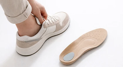 Взуття з анатомічною устілкою: як вибрати для здоров'я стопи