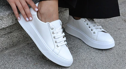 Очищаємо білу підошву: корисні поради та трюки