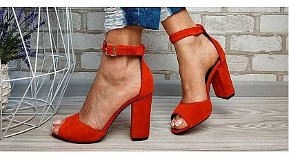 Вибираємо жіночі босоніжки: на що звернути увагу