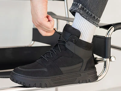 купить мужские ботинки на шнурках - резинках в сезоне