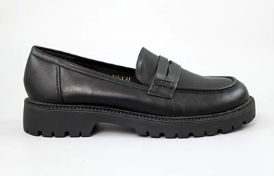 купити жіночі класичні лофери