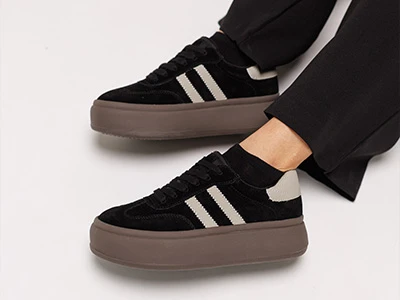 Купити жіночі кросівки 36 розмір