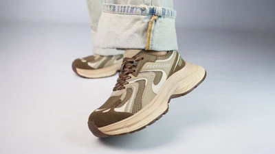 Жіночі кросівки на товстій платформі, комбіновані, chunky style, шнурівка