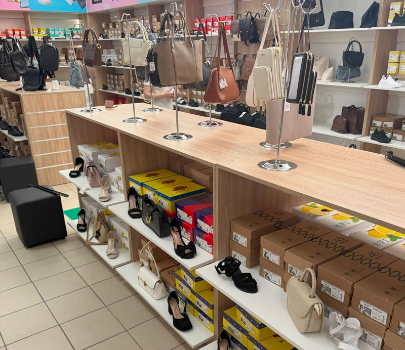 Взуття, сумки, рюкзаки