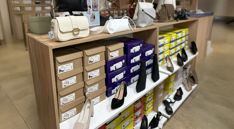 Як обрати взуття легко: прості кроки