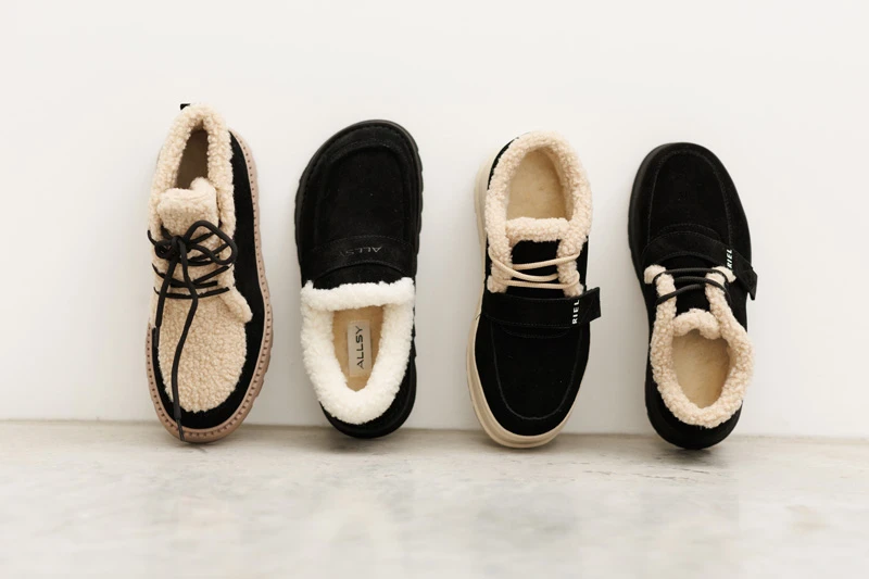 Sezon Снятин: утеплені чорні замшеві кеди з бежевим хутром на білому фоні