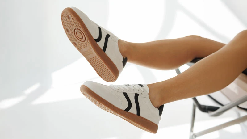 Купити кросівки в інтернет магазині Sezon