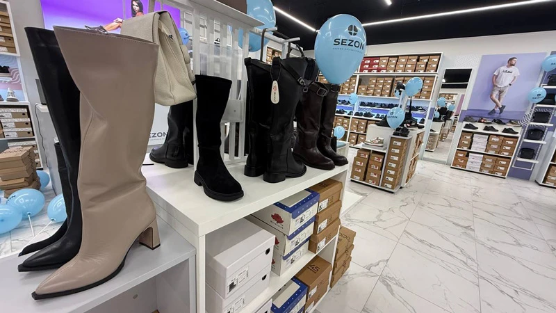 Ассортимент обуви в магазине Sezon в Полтаве