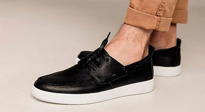 Огляд шкіряних мокасин для чоловіків: переваги, особливості та догляд