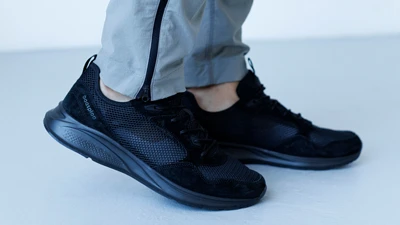 Мужские летние чёрные кроссовки