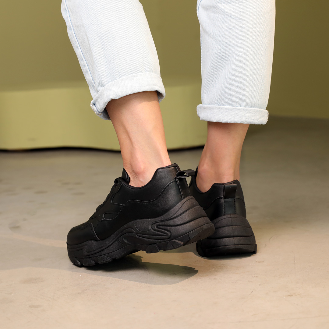 public desire blend black colour drenched chunky trainers