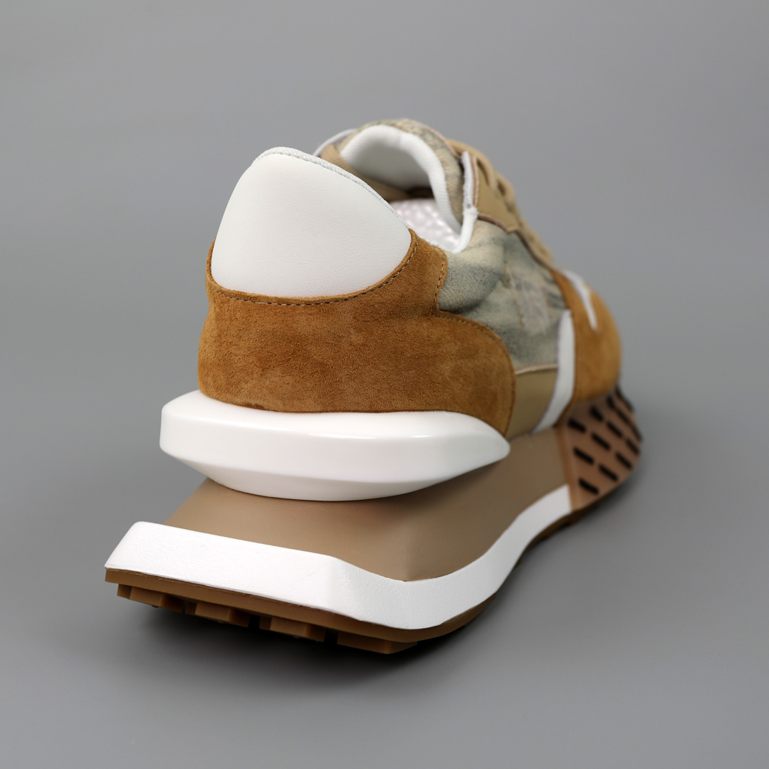 Кросівки жіночі замшеві 588259 Руді білі розпродаж 💛 ціна: 1643