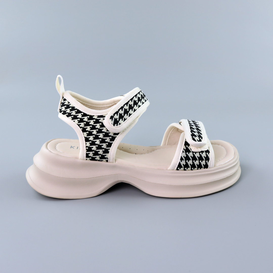 Сандалі дитячі 589095 Бежеві чорні розпродаж