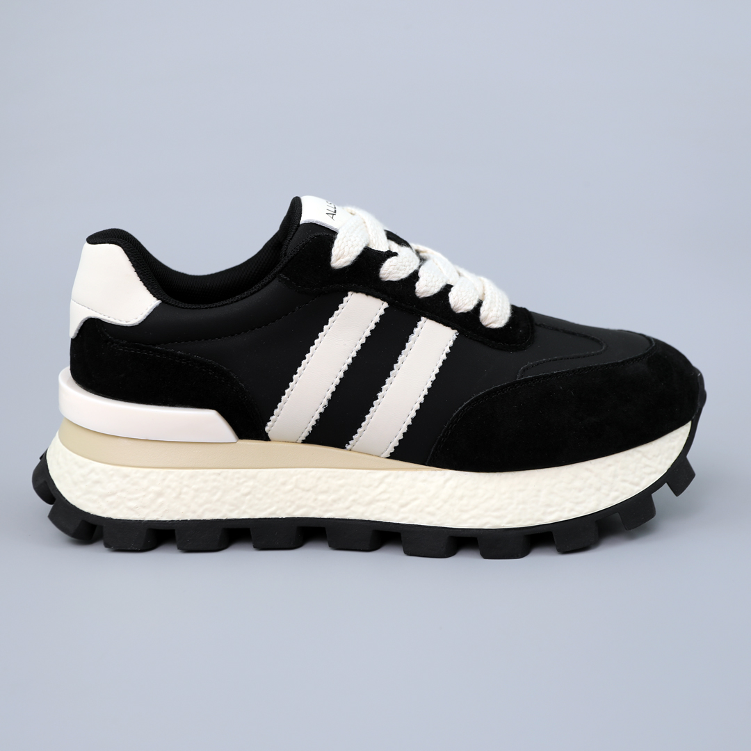 Кросівки жіночі шкіряні 589924 Чорні