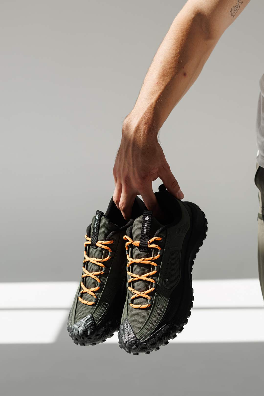 Кросівки чоловічі 590185 Хакі 💛 ціна: 2190 грн.💙 Купити у Києві