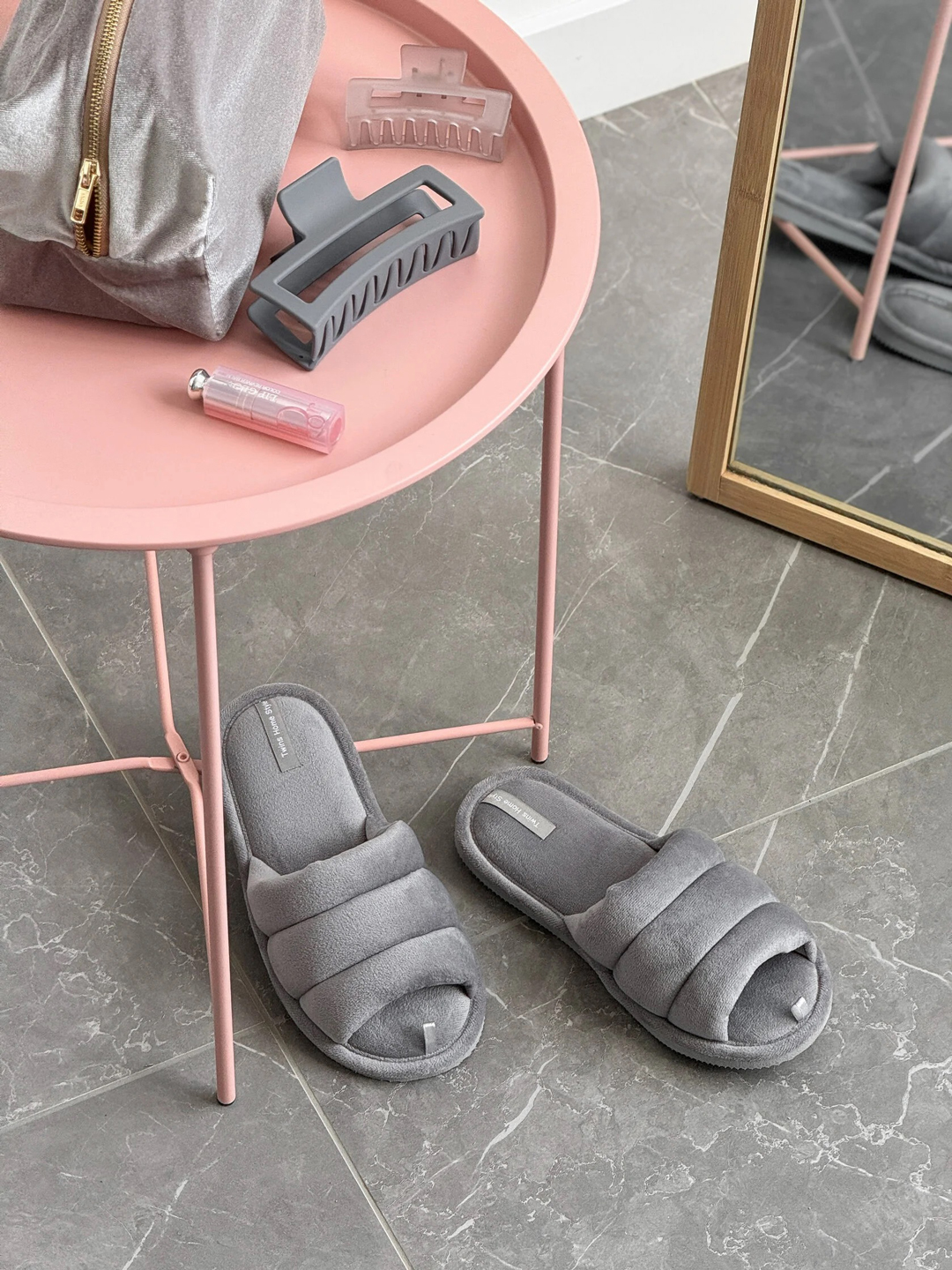 Домашние тапочки плюшевые 590839 Серые