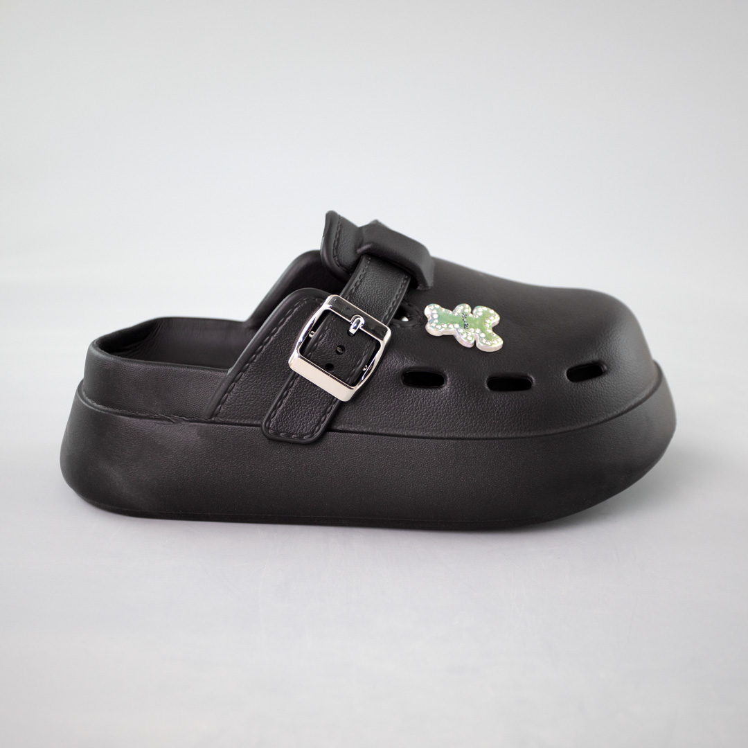 Шлепанцы женские 592162 Черные