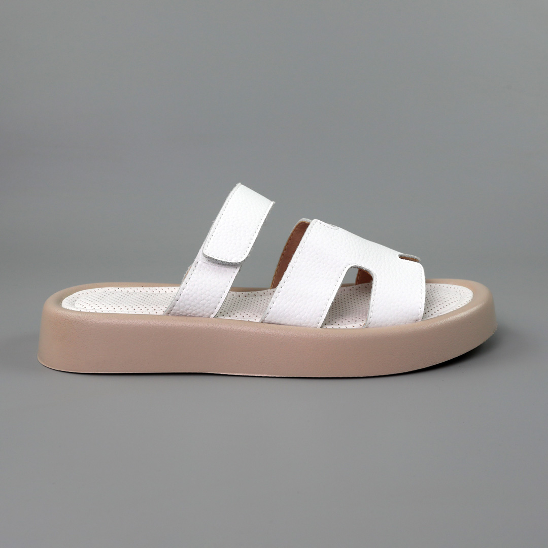 Шльопанці жіночі 591997 Білі розпродаж