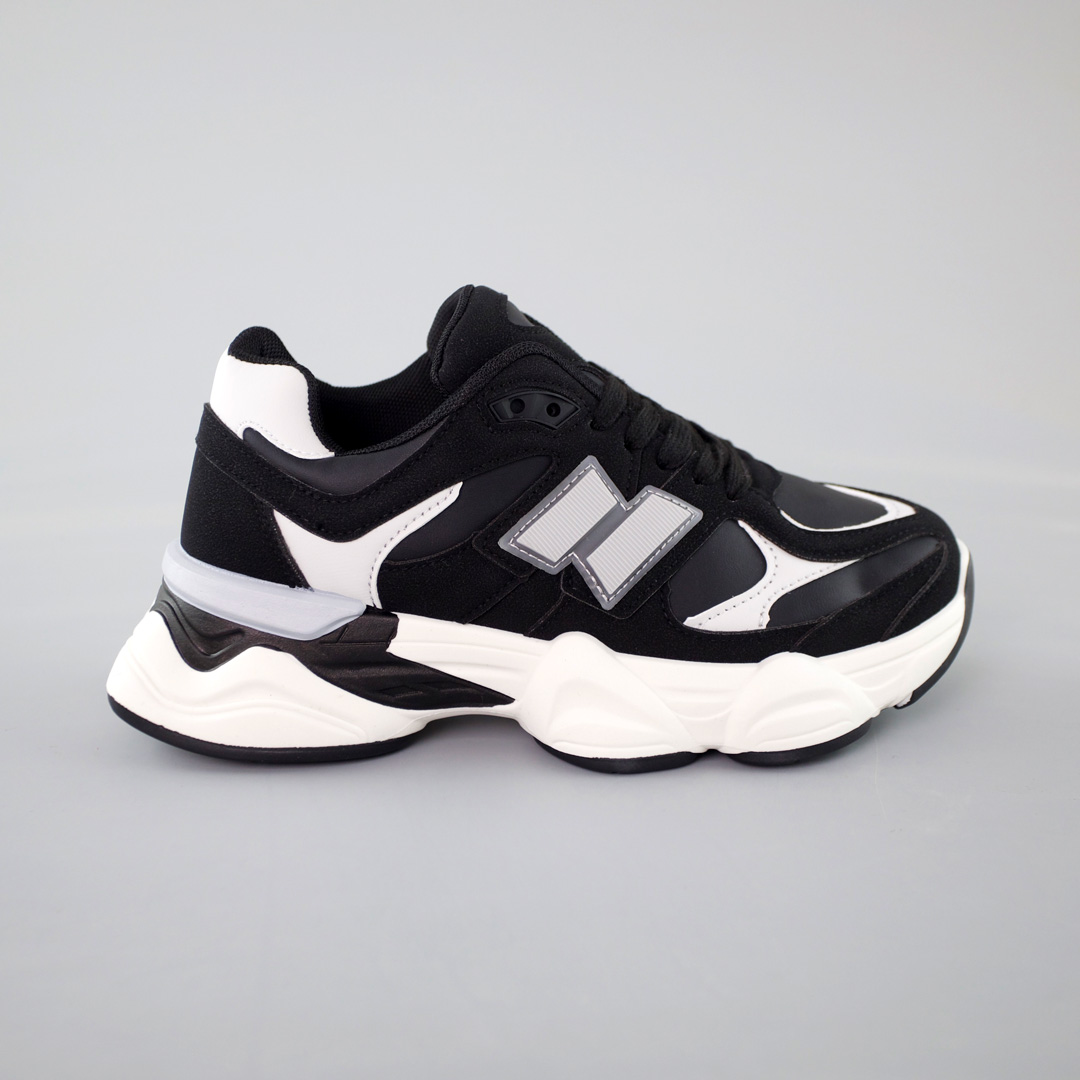 Кросівки жіночі 592678 Чорні розпродаж