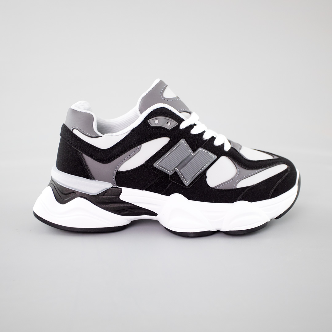 Кросівки жіночі 592676 Сіро-чорні