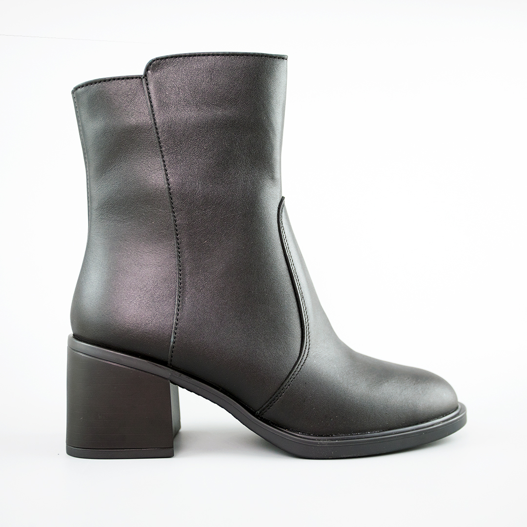 Ботинки женские кожаные байка 592729 Черные распродажа