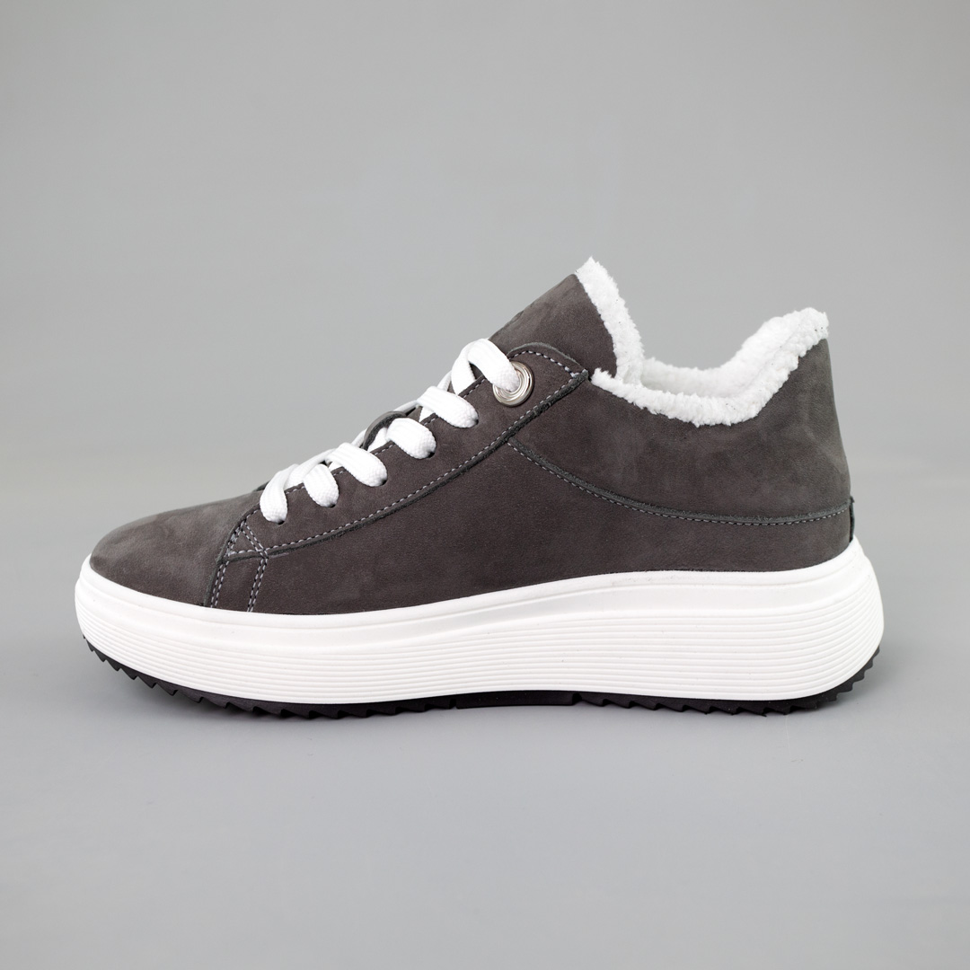 Кеди жіночі замшеві на хутрі 592722 Сірий 💛 ціна: 2890 грн