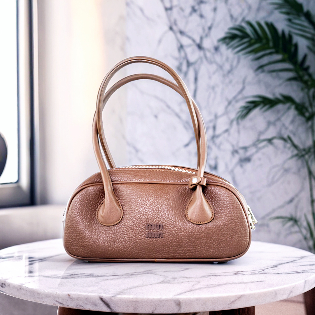 Сумка жіноча багет шкіряна 593273 Коричнева