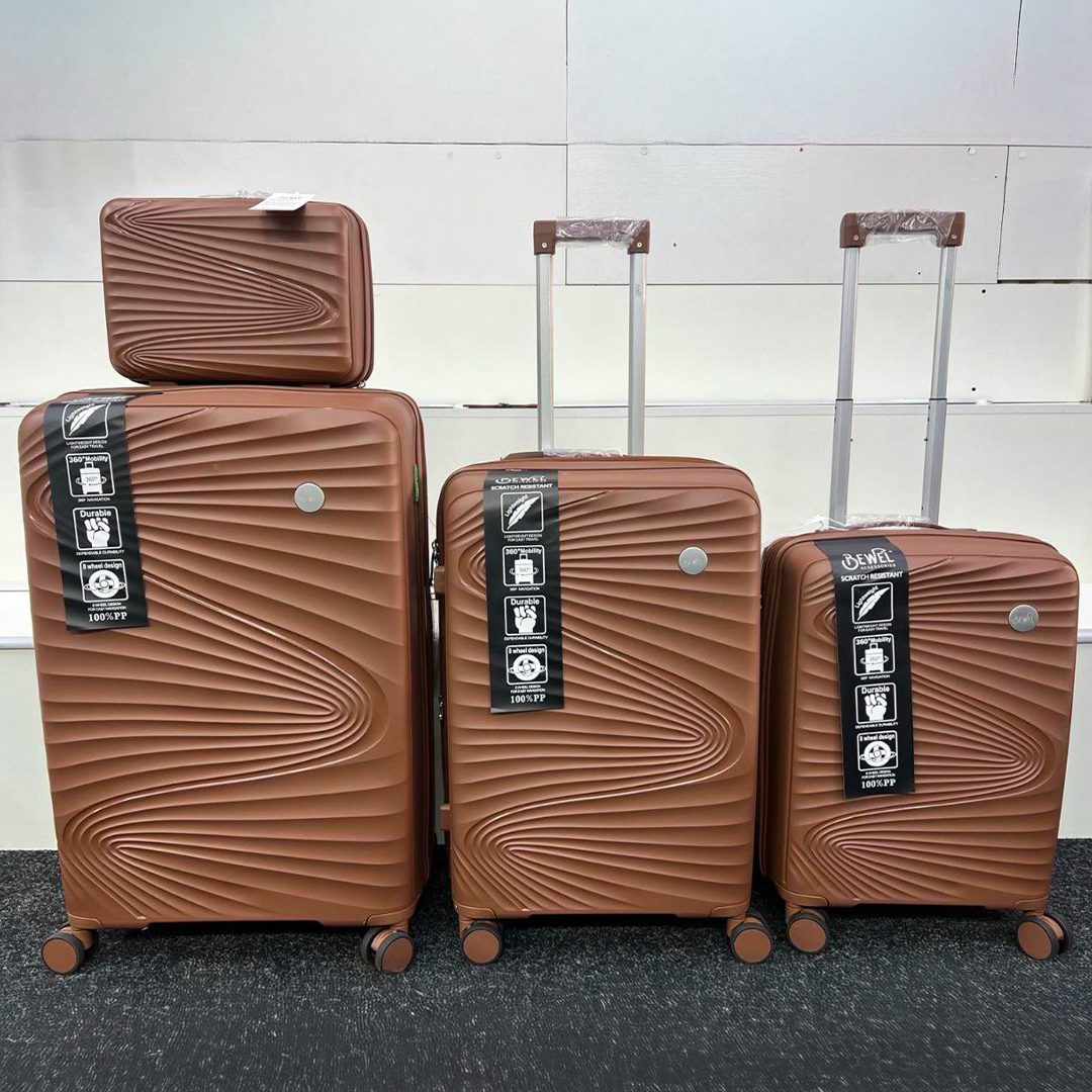 Чемодан M Малая 40л 593697 Коричневый