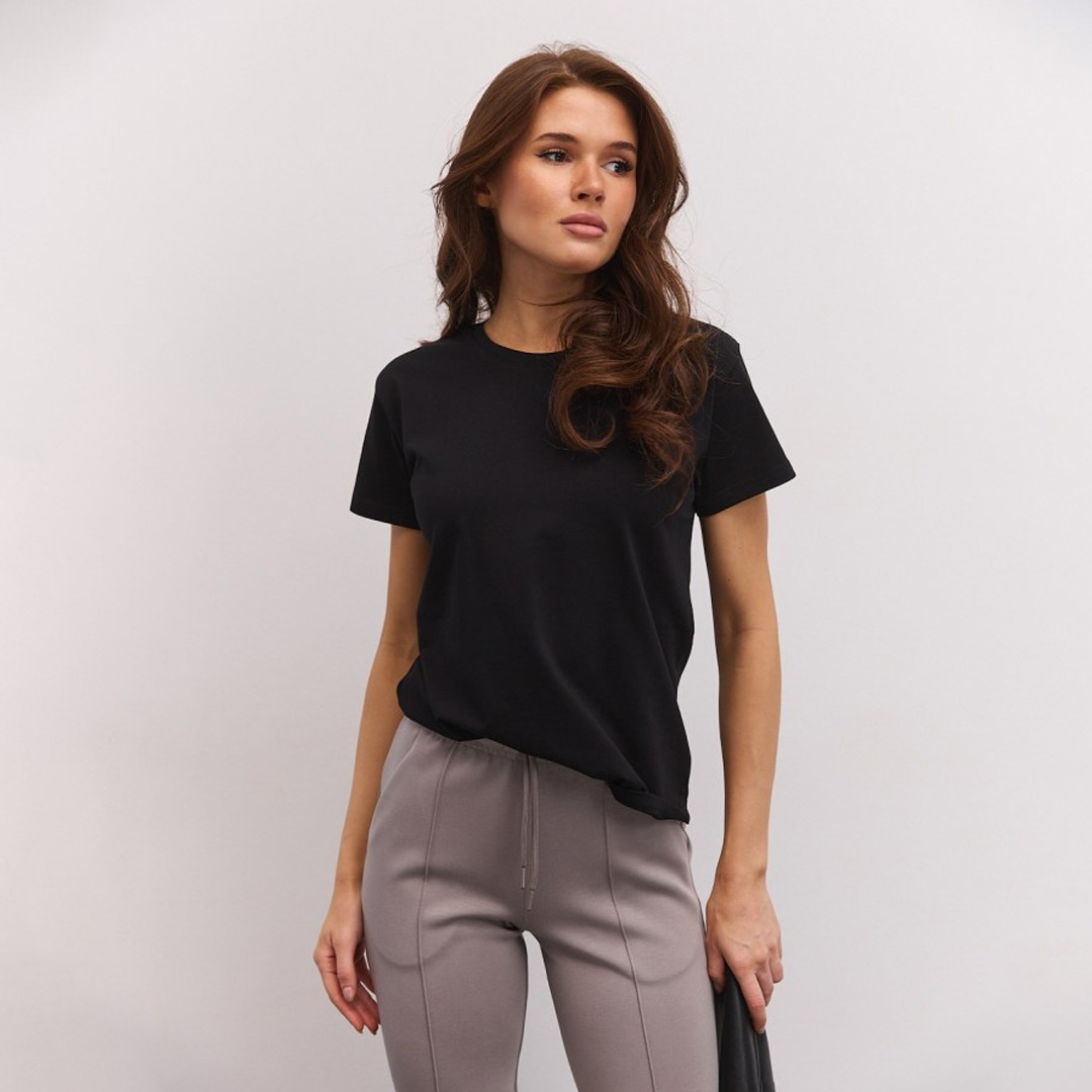 Футболка жіноча базова 594939 Чорна