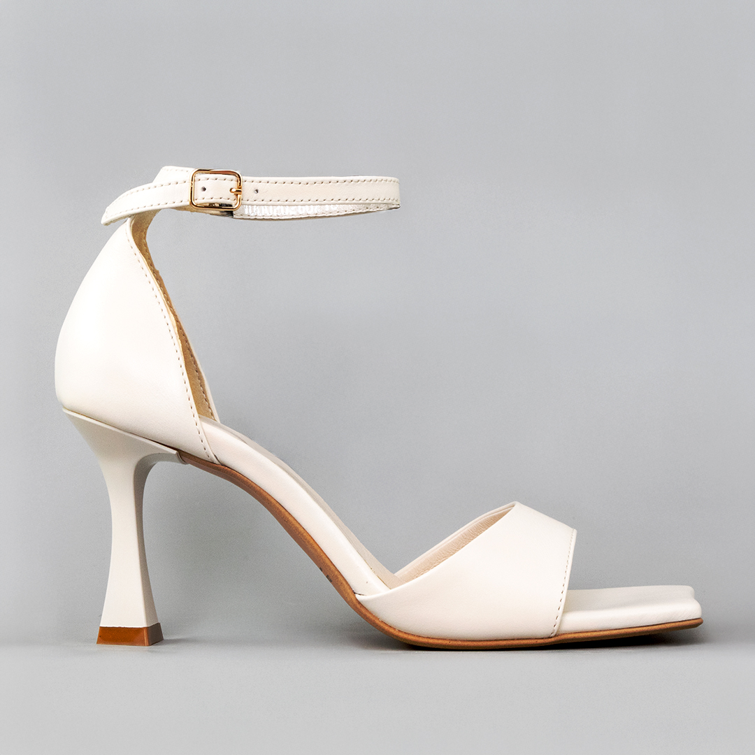 Босоножки женские кожаные 594197 Молочные