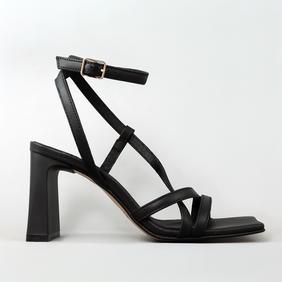 Босоножки женские кожаные 594200 Черные