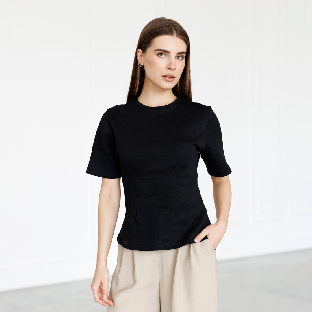 Женская футболка приталенная 595157 Черная