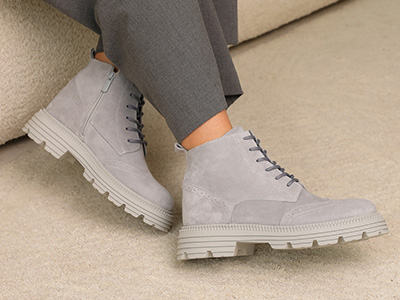 сірі черевики жіночі